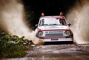 обои safety car, лужа, ралли, брызги, Rally safety car, лужа, ралли, брызги, Rally