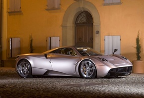 Pagani Huayra, 