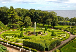 Dunrobin Castle gardens UK,  