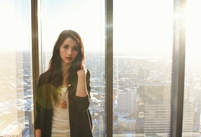 , Emily Rudd, 