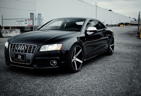 Audi S5, black