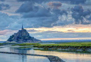 Daybreak, Mont Saint-Michel, 