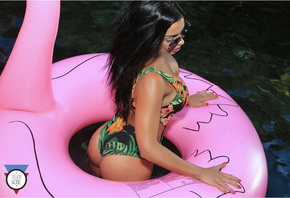 women, one-piece swimsuit, black hair, ass, water, long hair, brunette, summer, red nails, sunglasses, Nass Gaya