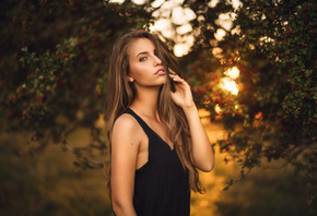 women, portrait, women outdoors, face, long hair, depth of field, Martin Kuhn, sunlight