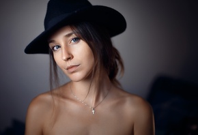 women, Lorenza, hat, bare shoulders, necklace, portrait, blue eyes