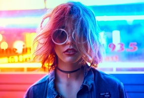 women, women with glasses, sunglasses, choker, blonde, neon, face, portrait