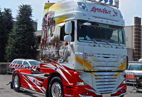 TRUCKS, SHOW