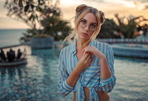 Ksenia Kokoreva, women, hairbun, portrait, depth of field, blonde, women ou ...