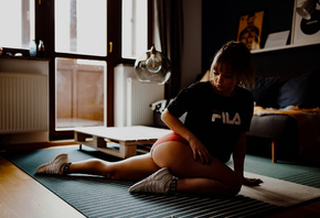 women, tanned, kneeling, light bulb, tattoo, socks, T-shirt, Fila, on the floor, nose ring