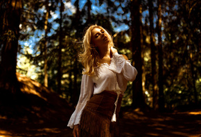 women, Carla Sonre, blonde, trees, Miro Hofmann, women outdoors, closed eyes, depth of field, portrait