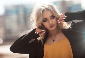 women, blonde, portrait, women outdoors, depth of field, white nails, necklace