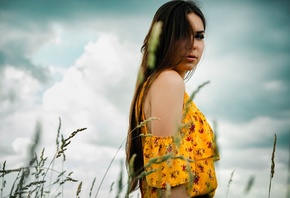 women, portrait, hair in face, women outdoors, sky