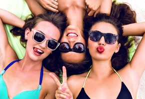 3 , , , , , , ,  , , 3 women, brunettes, trio, sexy, kiss, smile, language, sunglasses, lipstick