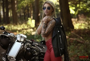women, blonde, trees, women with motorcycles, tattoo, nose ring, belly, pie ...