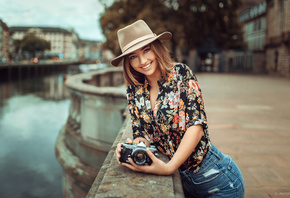 women, camera, Lods Franck, smiling, hat, river, portrait, women outdoors