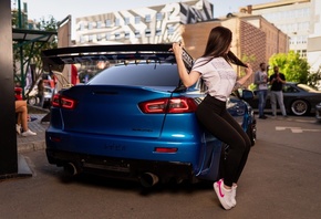 women, yoga pants, sneakers, Mitsubishi, T-shirt, women outdoors, Nike, women with cars, leggings, looking away, long hair