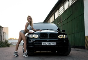 women, blonde, ass, women with cars, sneakers, brunette, belly, tank top, BMW, women outdoors