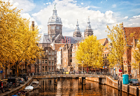 Basilica of Saint Nicholas, Amsterdam, autumn, cityscape, river, yellow trees, Amsterdam landmark, Netherlands
