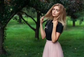 women, portrait, pink skirt, black t-shirt, trees, women outdoors, grass, p ...