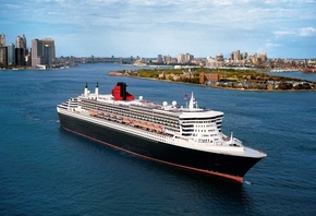Queen Mary 2, , , 