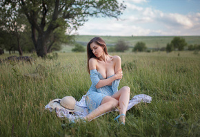 women, sitting, trees, arms crossed, dress, sky, clouds, boobs, big boobs, women outdoors, hat