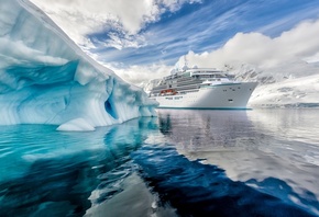 Luxury Travel, , Antarctica, iceberg, cruise ship