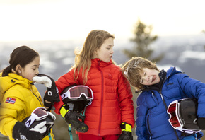 teenagers, ski resort, vacation, Norway