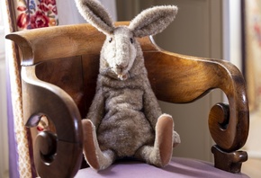 houses decor, plush toys, hare Konrad, Hotel la Mirande