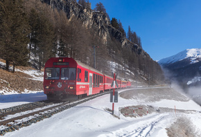 Rhatische Bahn, between Madulain and La Punt-Chamues-ch, Switzerland