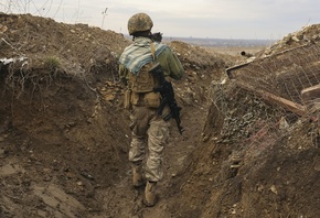 Ukrainian soldier, trench, Donetsk region, Ukraine