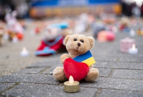 candles, teddy bear, Brussels, Belgium, Ukrainian Children Kidnapped By Rus ...