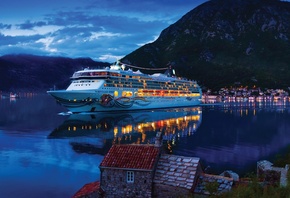 Norwegian Spirit, ship, Kotor, Montenegro