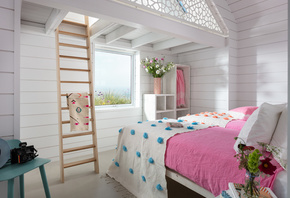 beach house, northern Cornwall coast, bedroom