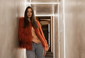 Disha Shemetova, no bra, Konstantin Knyazev, , model, women indoors, jeans, brunette, hallway