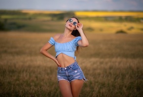 Dmitry Shulgin, women outdoors, beautiful, brunette, , torn jeans, field, nature, jean shorts, sky, women with glasses, clouds, grass, women with shades, model, sunglasses