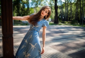 Dmitry Shulgin, blue dress, brunette, , red lipstick, women outdoors, hips, model, trees