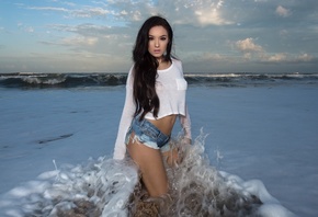 model, water, long hair, beauty, sexy, shorts, standing, black hair