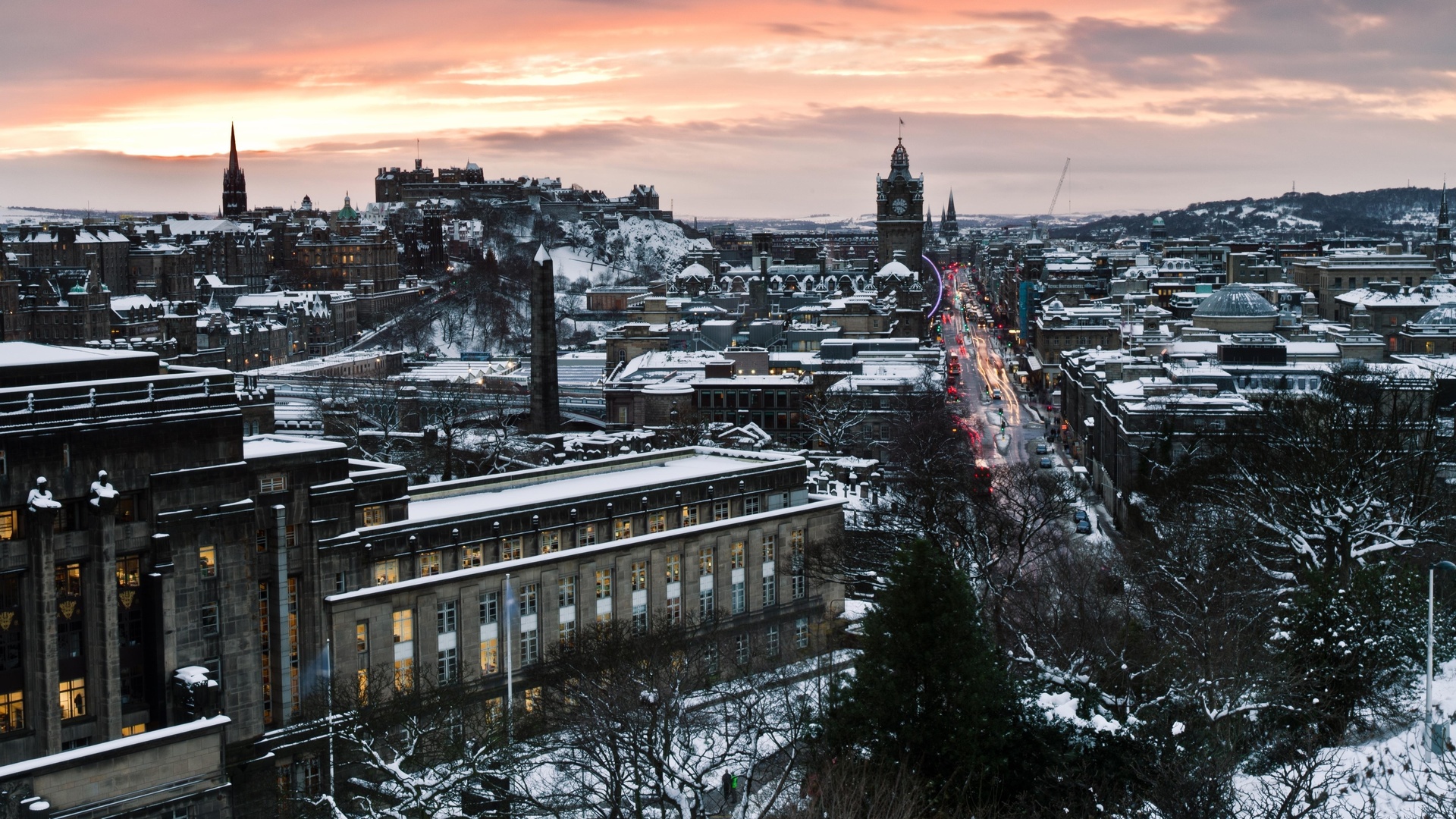 Картинки Edinburgh, эдинбург, дома, улица, отель, шотландия, дорога, вечер,  scotland, столица - обои 1920x1080, картинка №9530