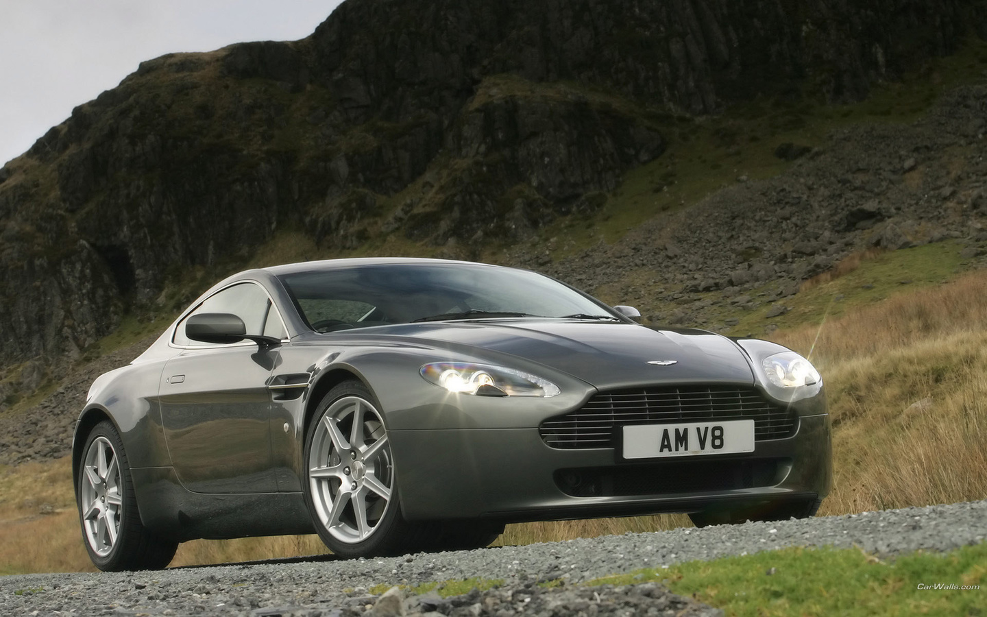 Aston martin, vantage, v8