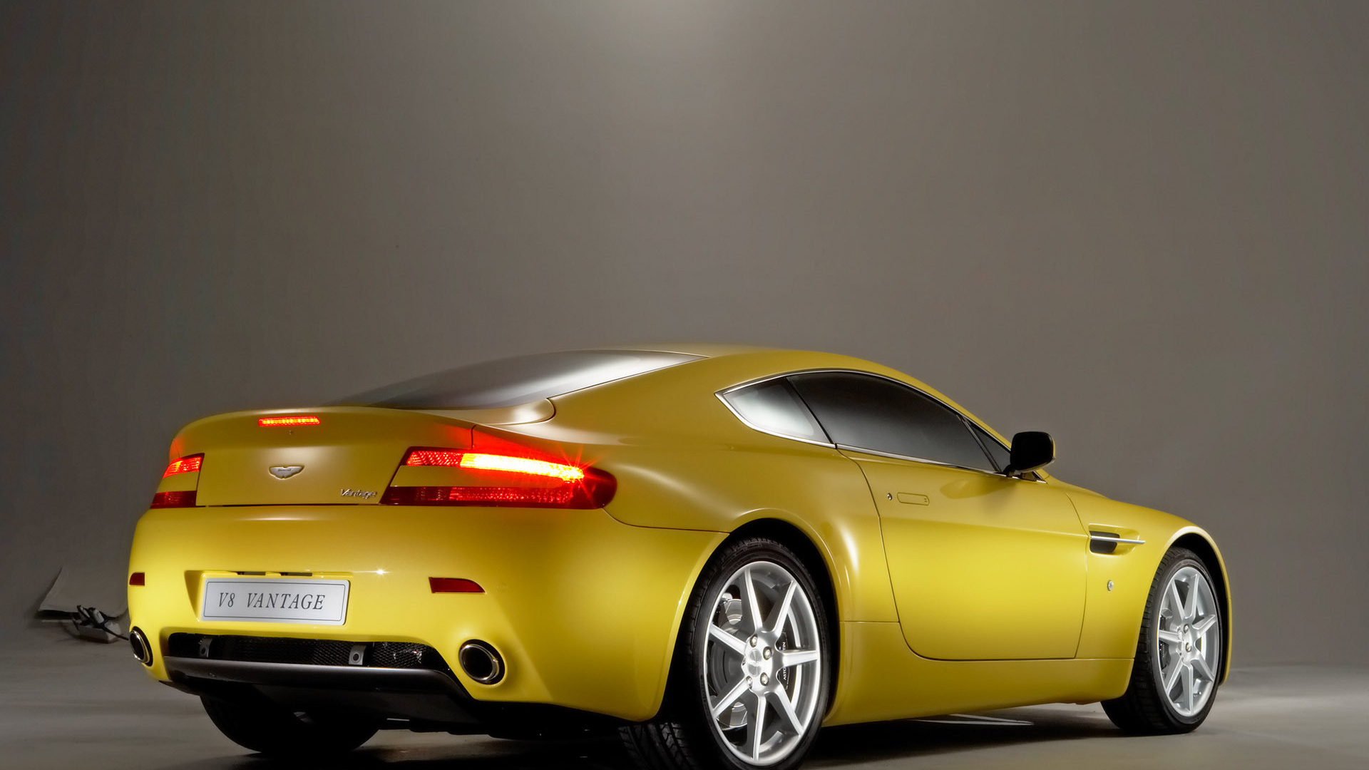 , Aston martin, v8, vantage