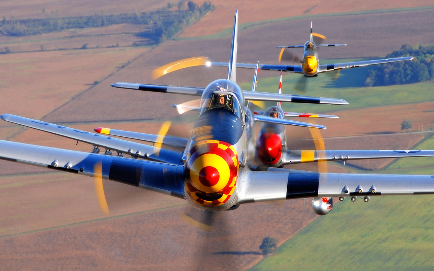 , P-51 mustangs, 