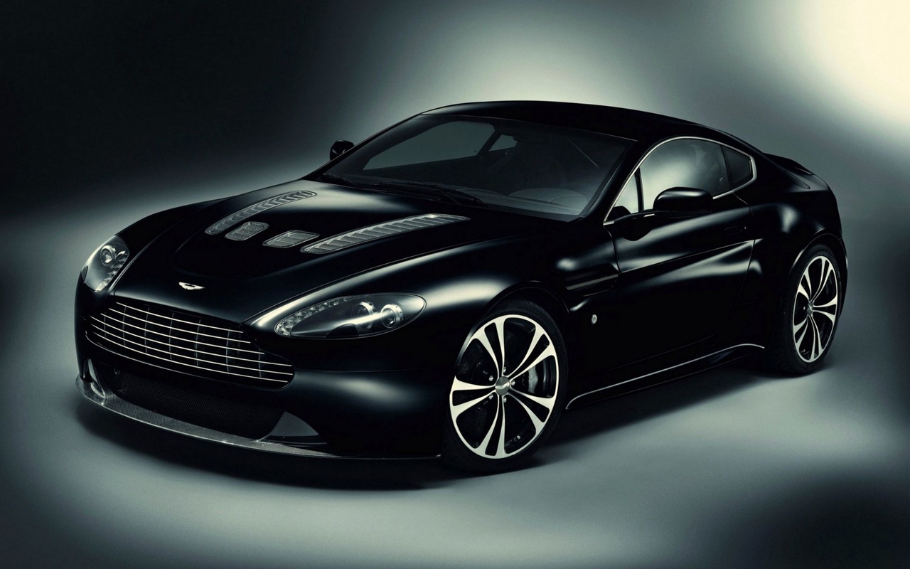  aston martin,  