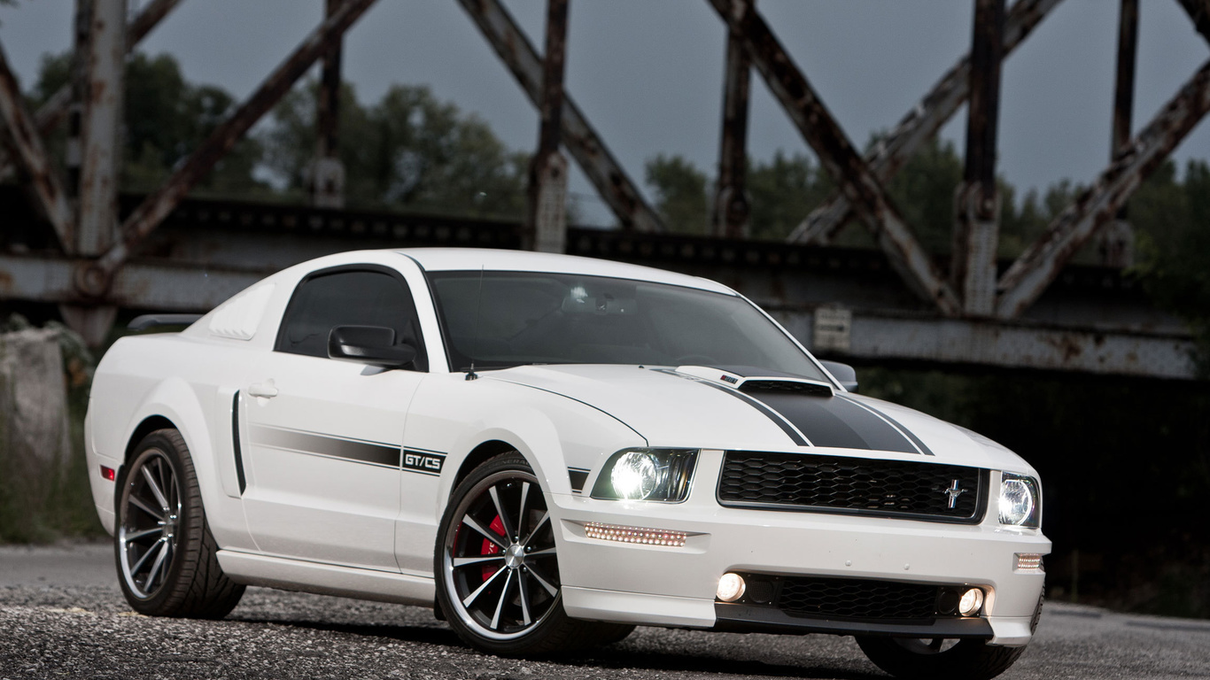 , , , white, gtcs, ,  , Ford, mustang