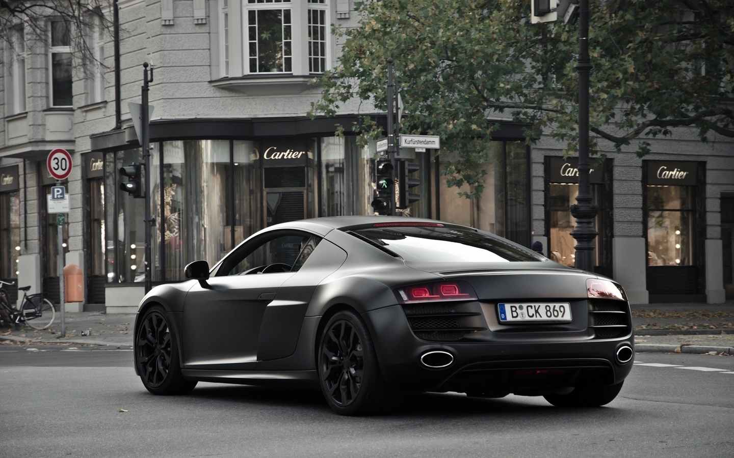 r8, v10, Audi, matte black