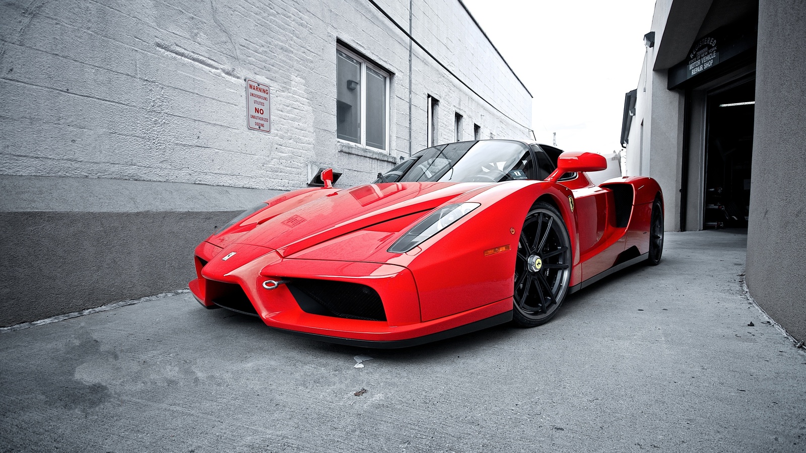 Ferrari, red.side street, ,  , , , enzo