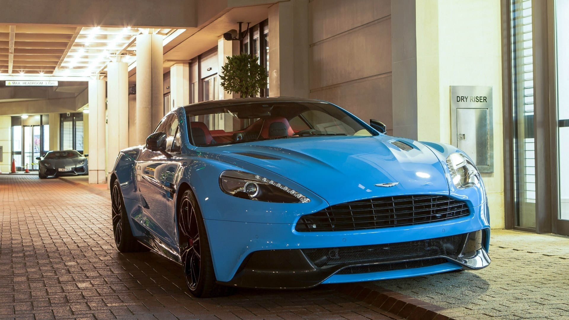 aston, martin, vanquish