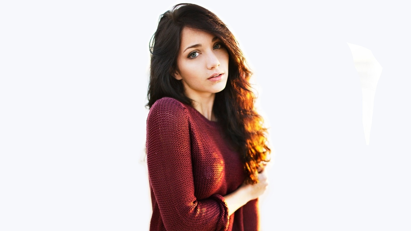 emily rudd, , 