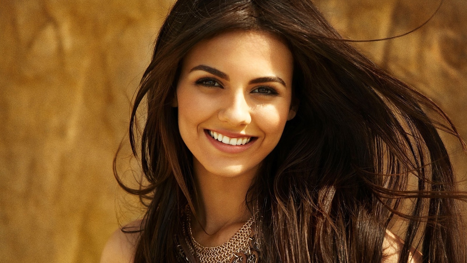 victoria justice,  