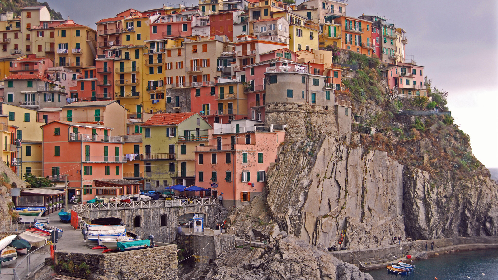 manarola, cinque terre, italy