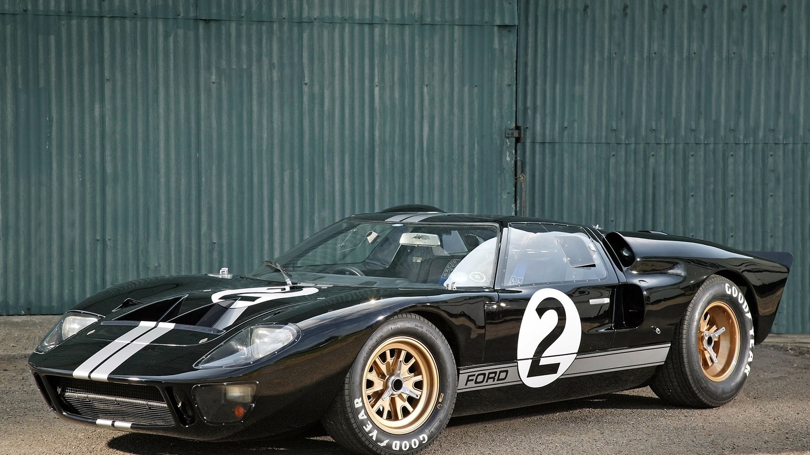 , ford gt40 le mans race car